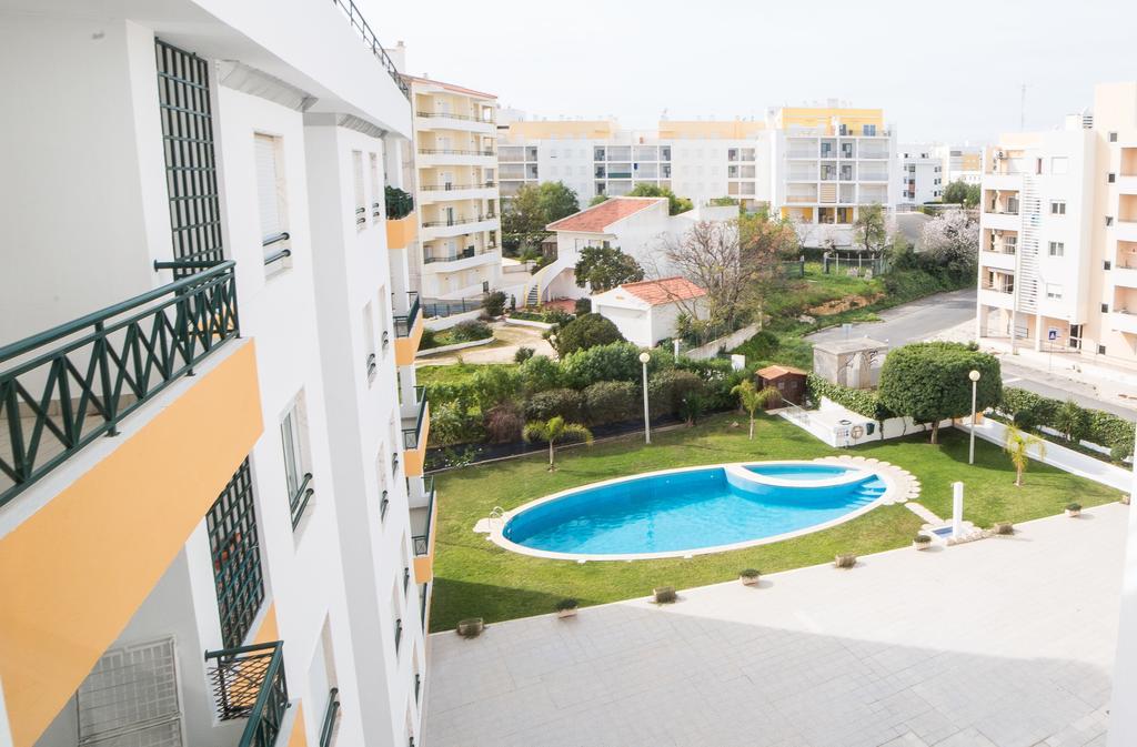 Flh Armacao De Pera Flat With Pool Daire Dış mekan fotoğraf