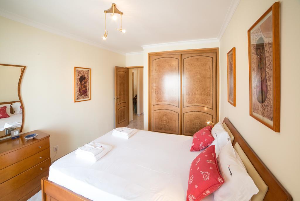 Flh Armacao De Pera Flat With Pool Daire Dış mekan fotoğraf